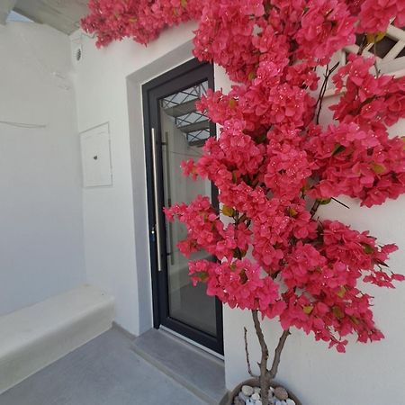 Margaret'S Houses In Tinos Town Exterior photo